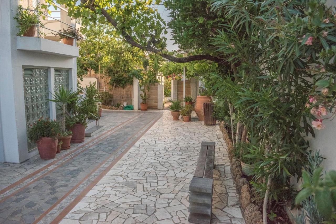 Stefanie Studios Agia Marina  Bagian luar foto