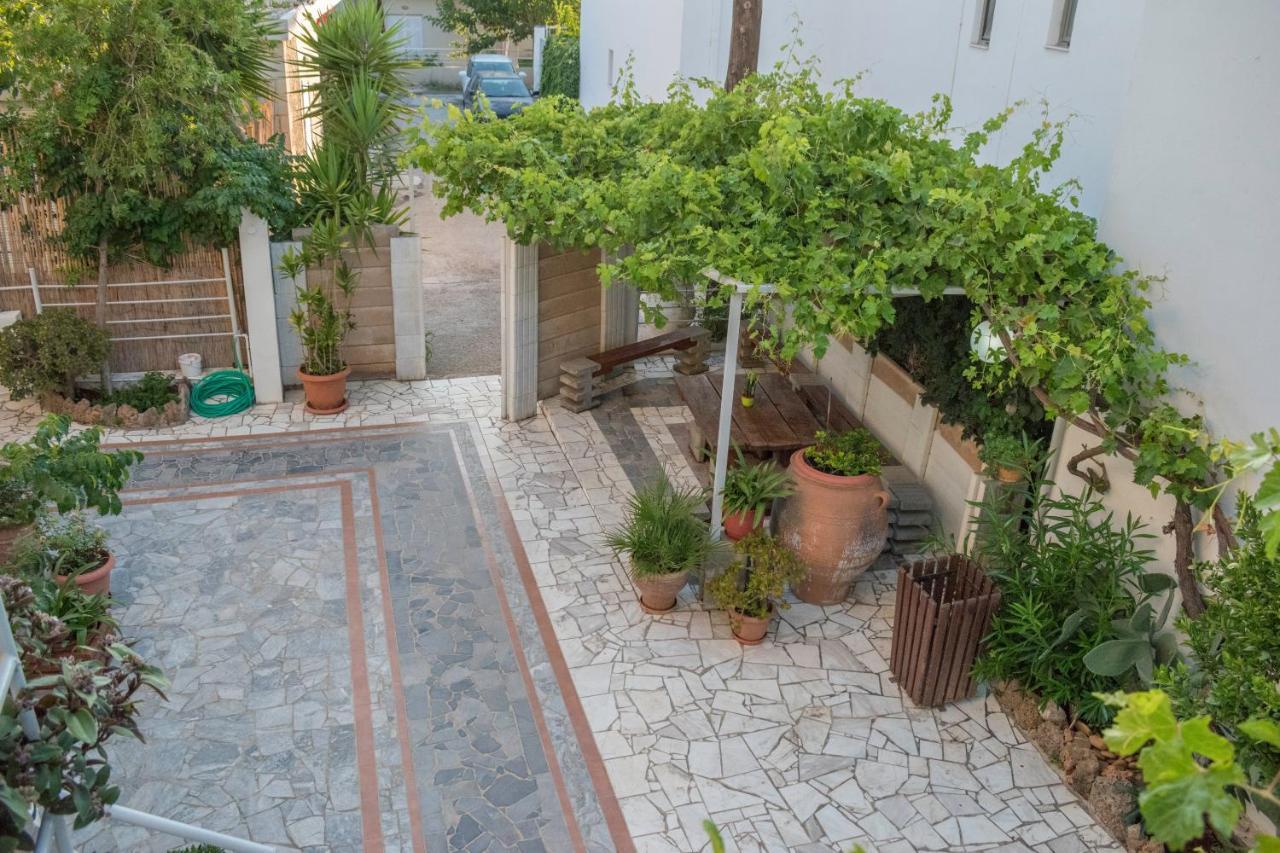 Stefanie Studios Agia Marina  Bagian luar foto