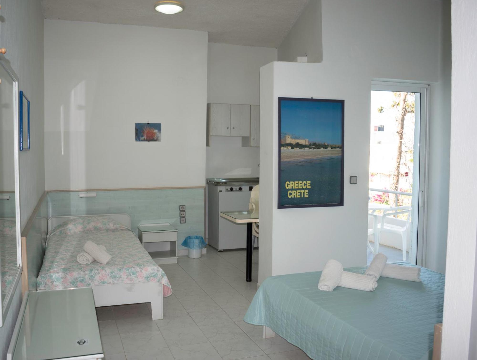 Stefanie Studios Agia Marina  Bagian luar foto